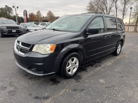 More photos of 2013 Dodge Grand Caravan SXT at B & B Auto Sales, SD