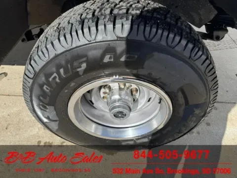 More photos of 1987 Chevrolet V10 at B & B Auto Sales, SD