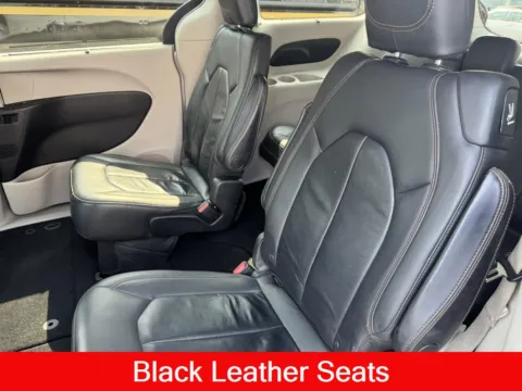 More photos of 2017 Chrysler Pacifica Touring-L at B & B Auto Sales, SD