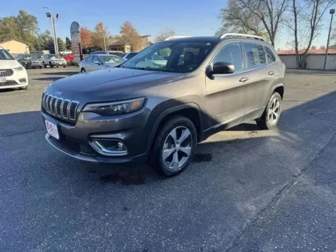 More photos of 2019 Jeep Cherokee Limited at B & B Auto Sales, SD