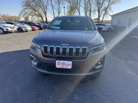 Another view of 2019 Jeep Cherokee Limited for sale in Brookings, SD at B & B Auto Sales