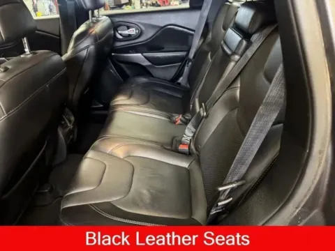 More photos of 2019 Jeep Cherokee Limited at B & B Auto Sales, SD