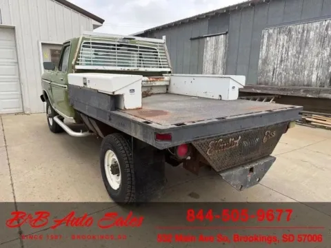 More photos of 1974 Ford F250 at B & B Auto Sales, SD