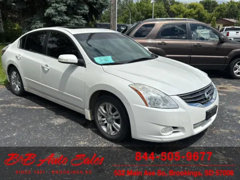 White 2010 Nissan Altima 2.5 SL for sale in Brookings, SD