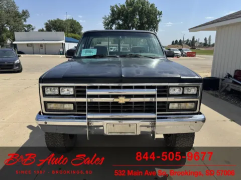 Photos of 1987 GMC 1/2 Ton Pickups V1500 for sale in Brookings, SD at B & B Auto Sales