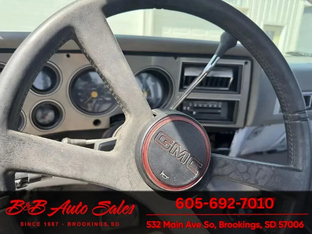 1987 GMC V15 Conventional - Photo 6