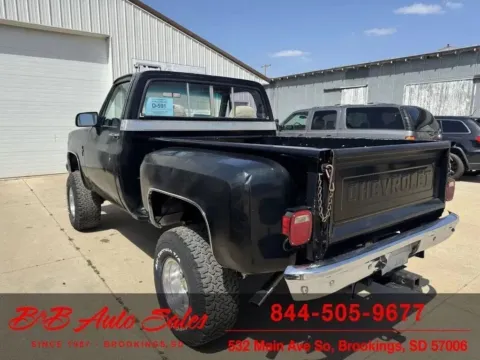 Photos of 1987 GMC V1500 for sale in Brookings, SD at B & B Auto Sales