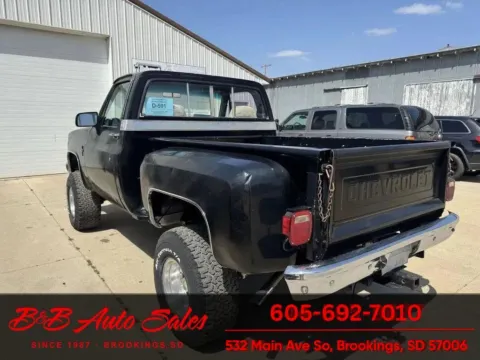 Another view of 1987 GMC V1500 for sale in Brookings, SD at B & B Auto Sales