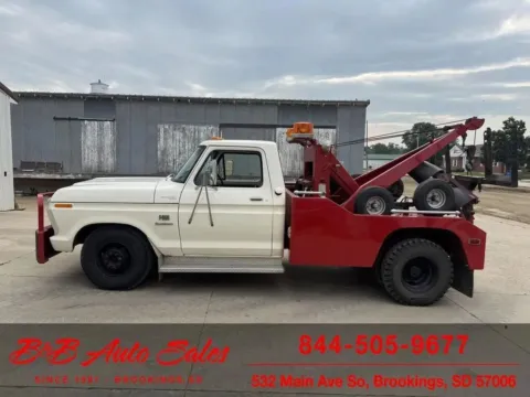 More photos of 1973 Ford F350 at B & B Auto Sales, SD