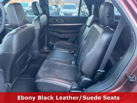 More photos of 2018 Ford Explorer XLT at B & B Auto Sales, SD