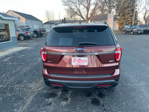 More photos of 2018 Ford Explorer XLT at B & B Auto Sales, SD