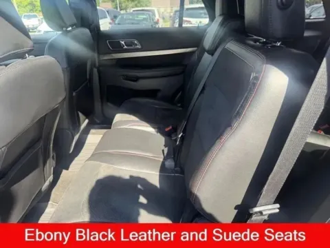 More photos of 2018 Ford Explorer XLT at B & B Auto Sales, SD