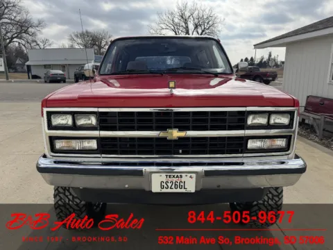 Photos of 1989 Chevrolet Blazer for sale in Brookings, SD at B & B Auto Sales