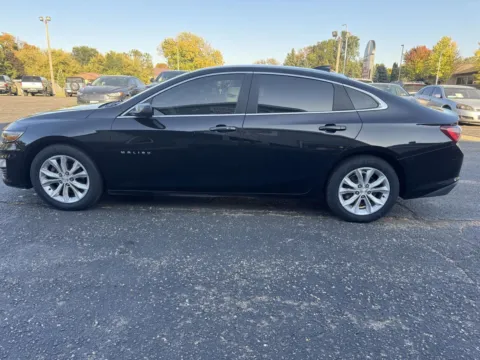 More photos of 2019 Chevrolet Malibu LT at B & B Auto Sales, SD