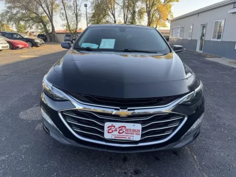 Another view of 2019 Chevrolet Malibu LT for sale in Brookings, SD at B & B Auto Sales