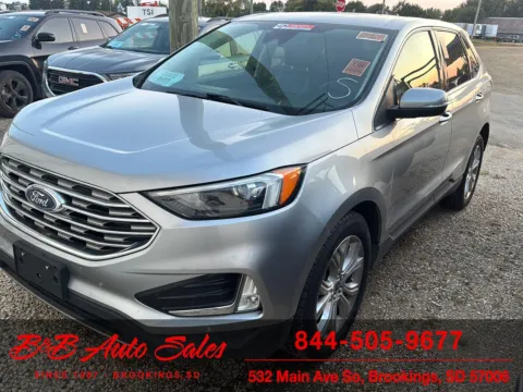 Gray 2022 Ford Edge Titanium for sale in Brookings, SD
