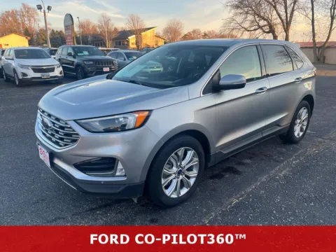 More photos of 2022 Ford Edge Titanium at B & B Auto Sales, SD