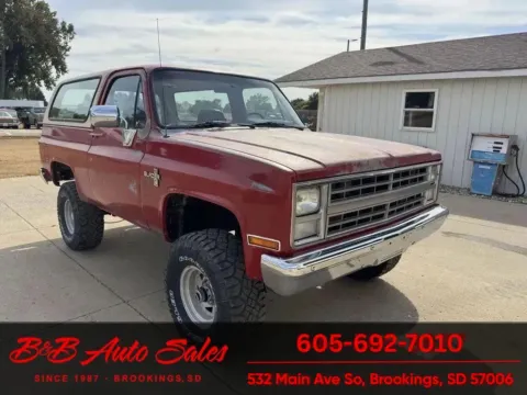 Photos of 1988 Chevrolet Blazer for sale in Brookings, SD at B & B Auto Sales