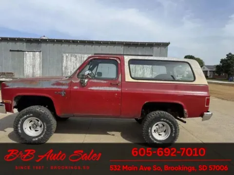 More photos of 1988 Chevrolet Blazer at B & B Auto Sales, SD