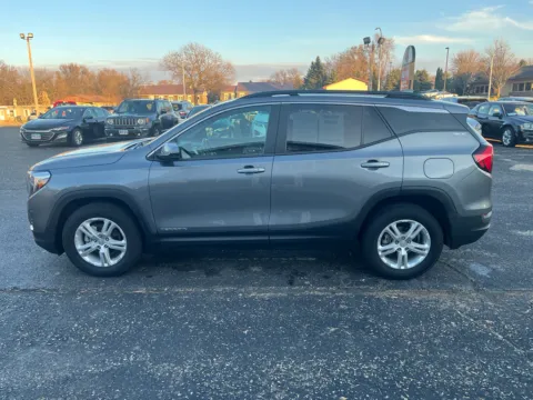 More photos of 2021 GMC Terrain SLE at B & B Auto Sales, SD