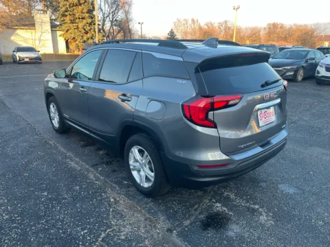 More photos of 2021 GMC Terrain SLE at B & B Auto Sales, SD