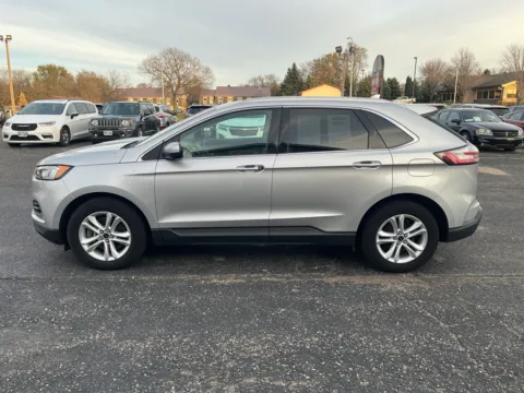 More photos of 2019 Ford Edge SEL at B & B Auto Sales, SD