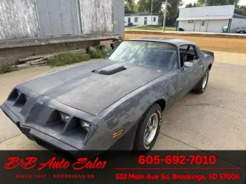 More photos of 1979 Pontiac Firebird Trans Am at B & B Auto Sales, SD