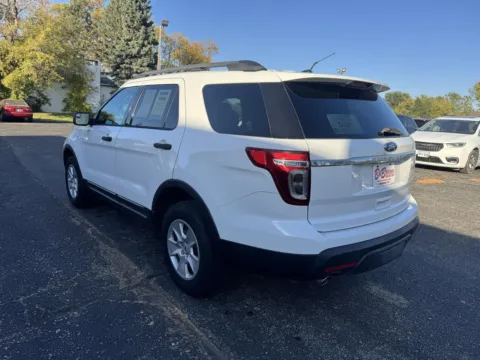 More photos of 2013 Ford Explorer at B & B Auto Sales, SD