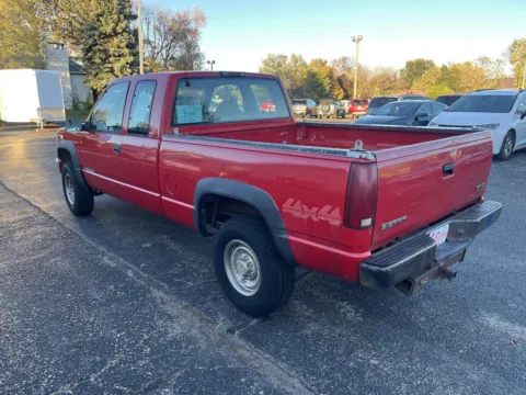 More photos of 1999 GMC Sierra 2500 K2500 SL at B & B Auto Sales, SD