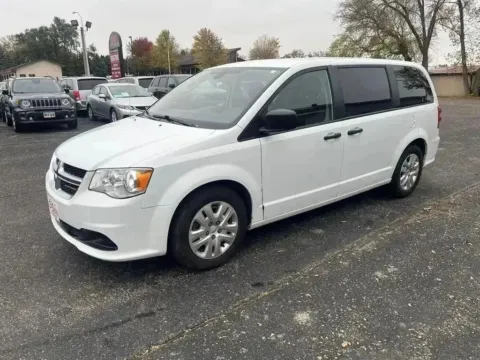 More photos of 2019 Dodge Grand Caravan SE at B & B Auto Sales, SD