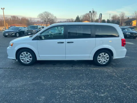 More photos of 2019 Dodge Grand Caravan SE at B & B Auto Sales, SD