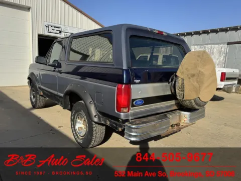 More photos of 1995 Ford Bronco XLT at B & B Auto Sales, SD