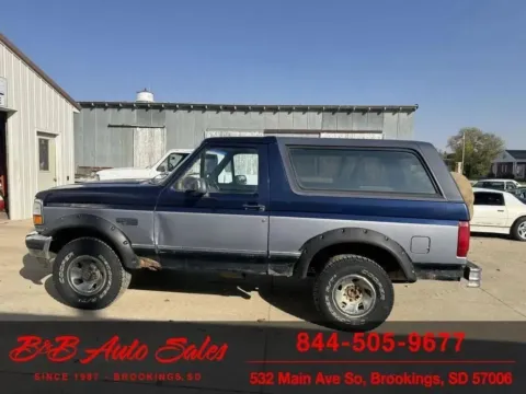 More photos of 1995 Ford Bronco XLT at B & B Auto Sales, SD