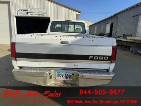 More photos of 1996 Ford F-250 XL at B & B Auto Sales, SD