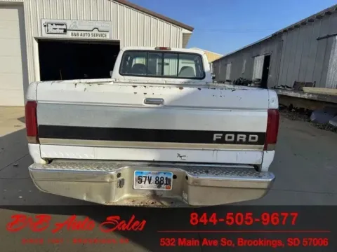 More photos of 1996 Ford F-250 XL at B & B Auto Sales, SD