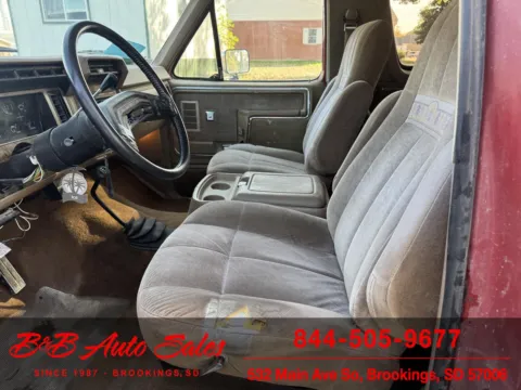 Photos of 1986 Ford Bronco Eddie Bauer for sale in Brookings, SD at B & B Auto Sales