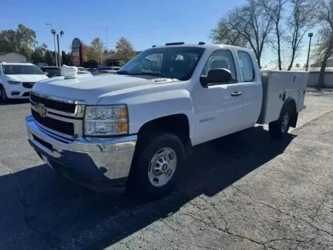 More photos of 2013 Chevrolet Silverado Work Truck at B & B Auto Sales, SD