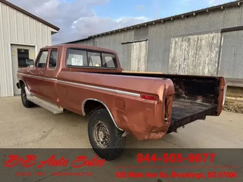 More photos of 1979 Ford F250 at B & B Auto Sales, SD