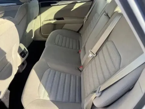 More photos of 2017 Ford Fusion SE at B & B Auto Sales, SD