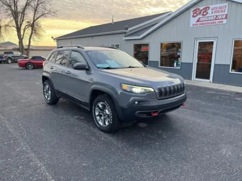 Gray 2019 Jeep Cherokee Trailhawk for sale in Brookings, SD
