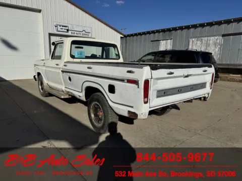 More photos of 1978 Ford F-150 at B & B Auto Sales, SD