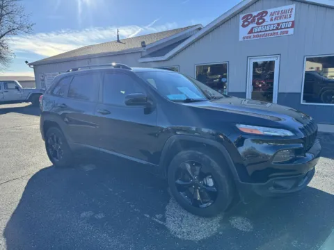 Black 2018 Jeep Cherokee Latitude for sale in Brookings, SD