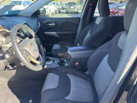 Photos of 2018 Jeep Cherokee Latitude for sale in Brookings, SD at B & B Auto Sales