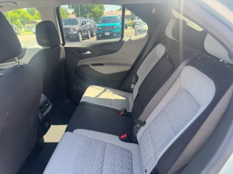 More photos of 2022 Chevrolet Equinox LT at B & B Auto Sales, SD