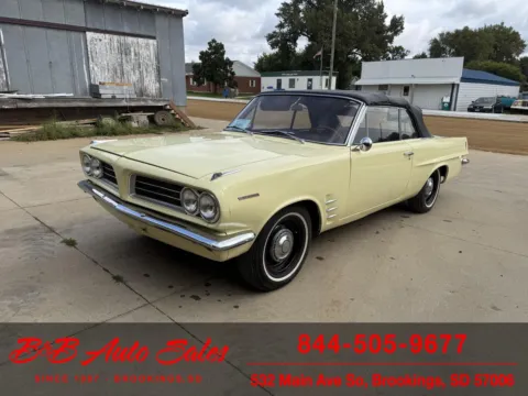 More photos of 1963 Pontiac Lemans at B & B Auto Sales, SD