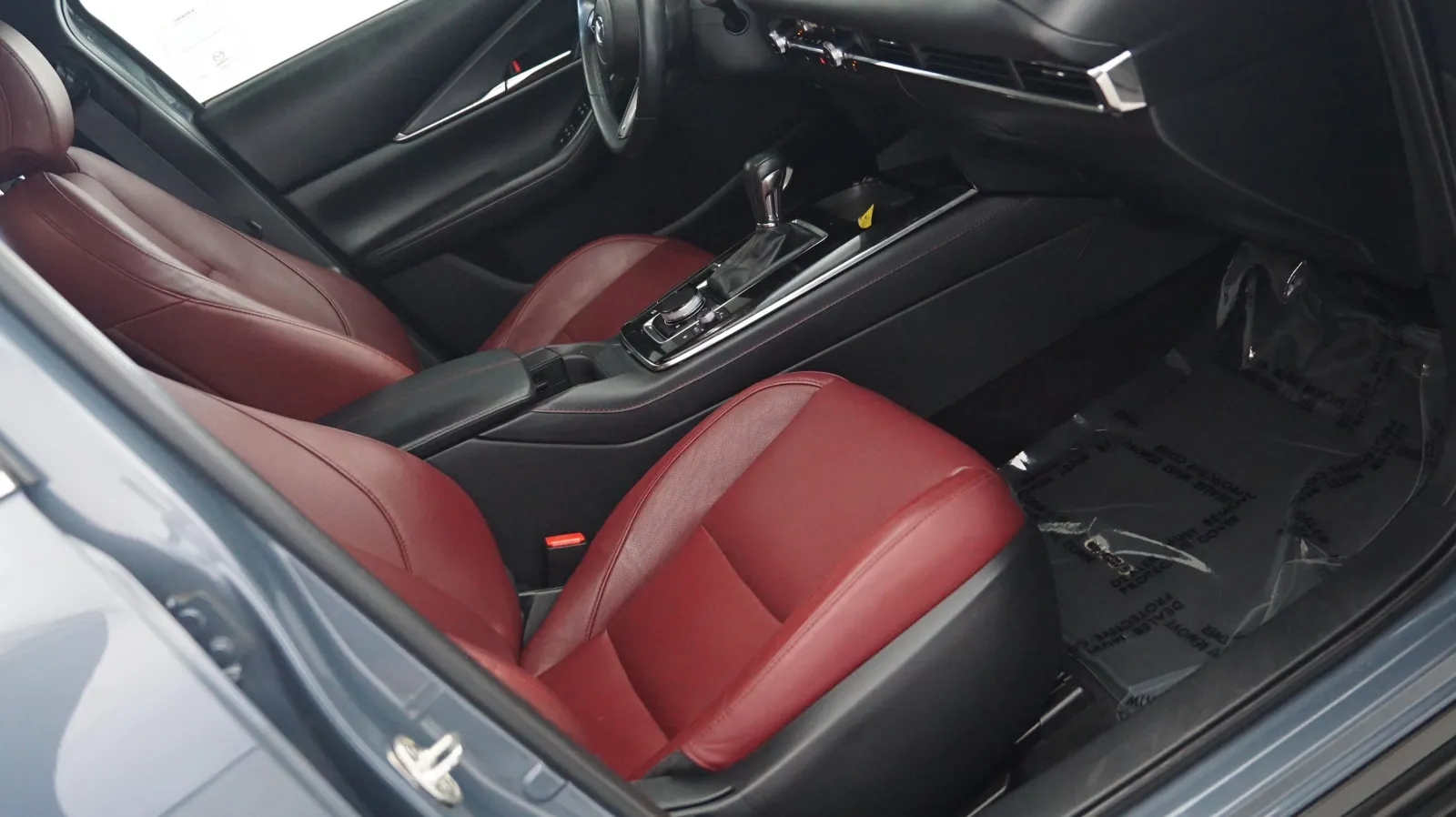 More photos of 2024 Mazda CX-30 2.5 S Carbon Edition at Auto City, CA