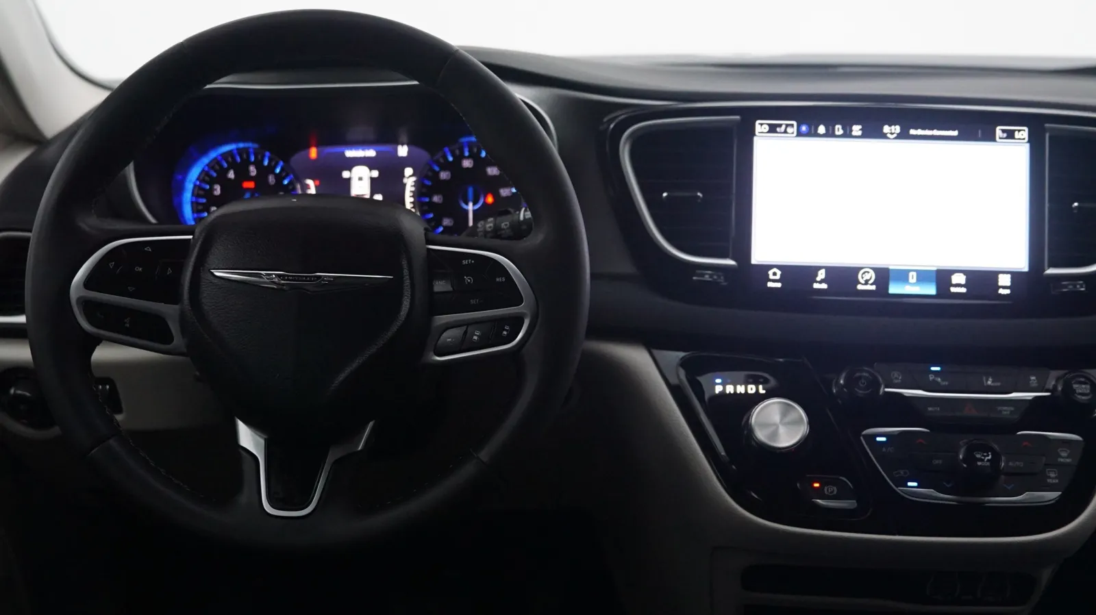 More photos of 2024 Chrysler Pacifica Touring L at Auto City, CA