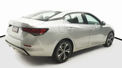 More photos of 2022 Nissan Sentra SV at Auto City, CA