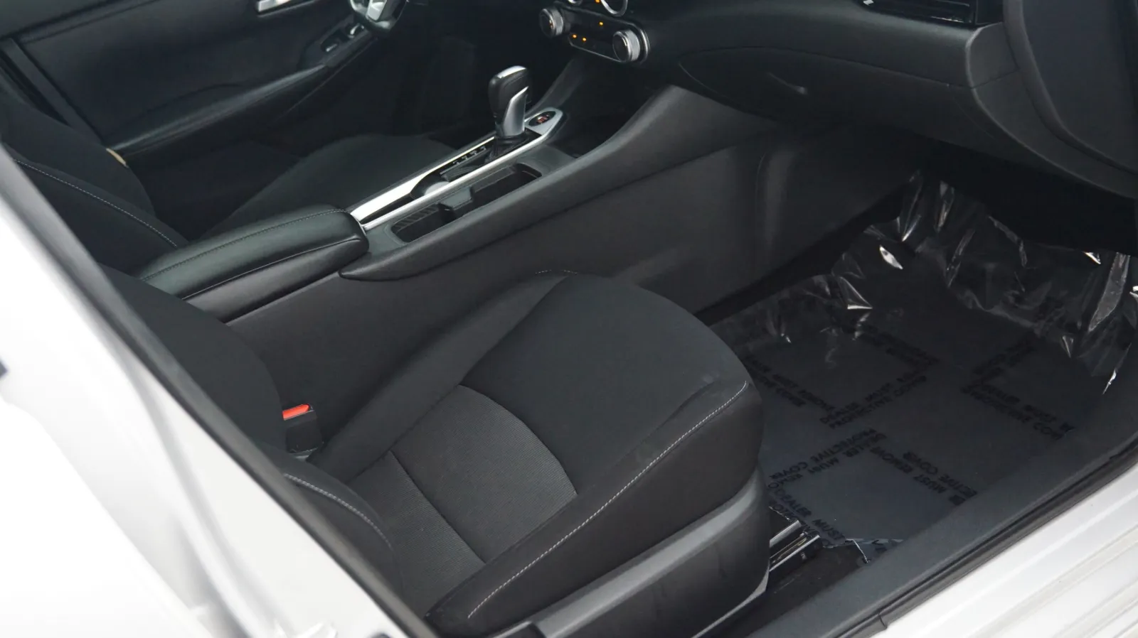 More photos of 2022 Nissan Sentra SV at Auto City, CA