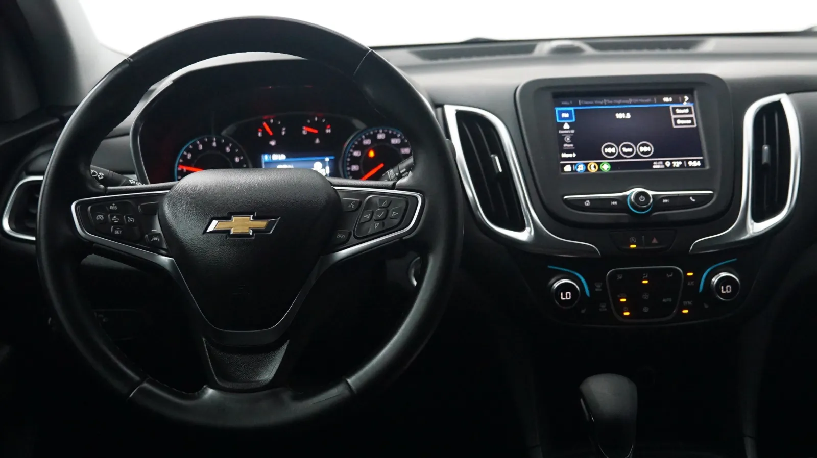 More photos of 2024 Chevrolet Equinox LT at Auto City, CA